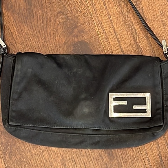 Fendi Black FF Logo Plate Baguette - Picture 3 of 7